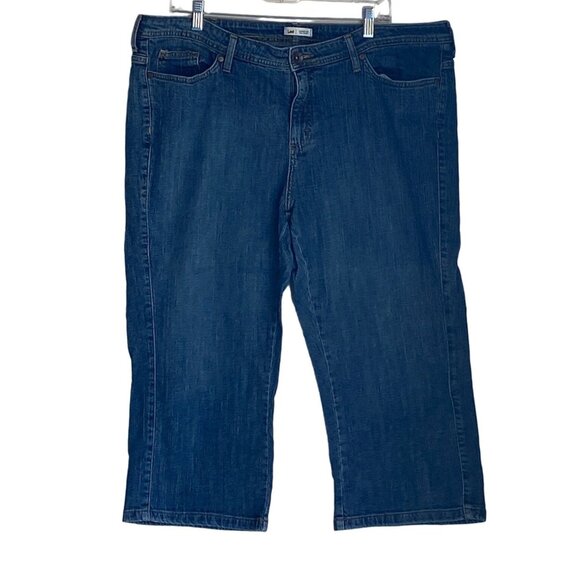 Lee Pants - Womens Lee Lower on the waist capri style denim size 22M